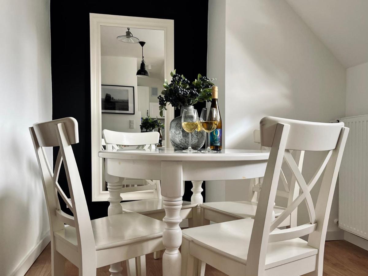 Apartament Dana Browna Jelenia Góra Exteriör bild