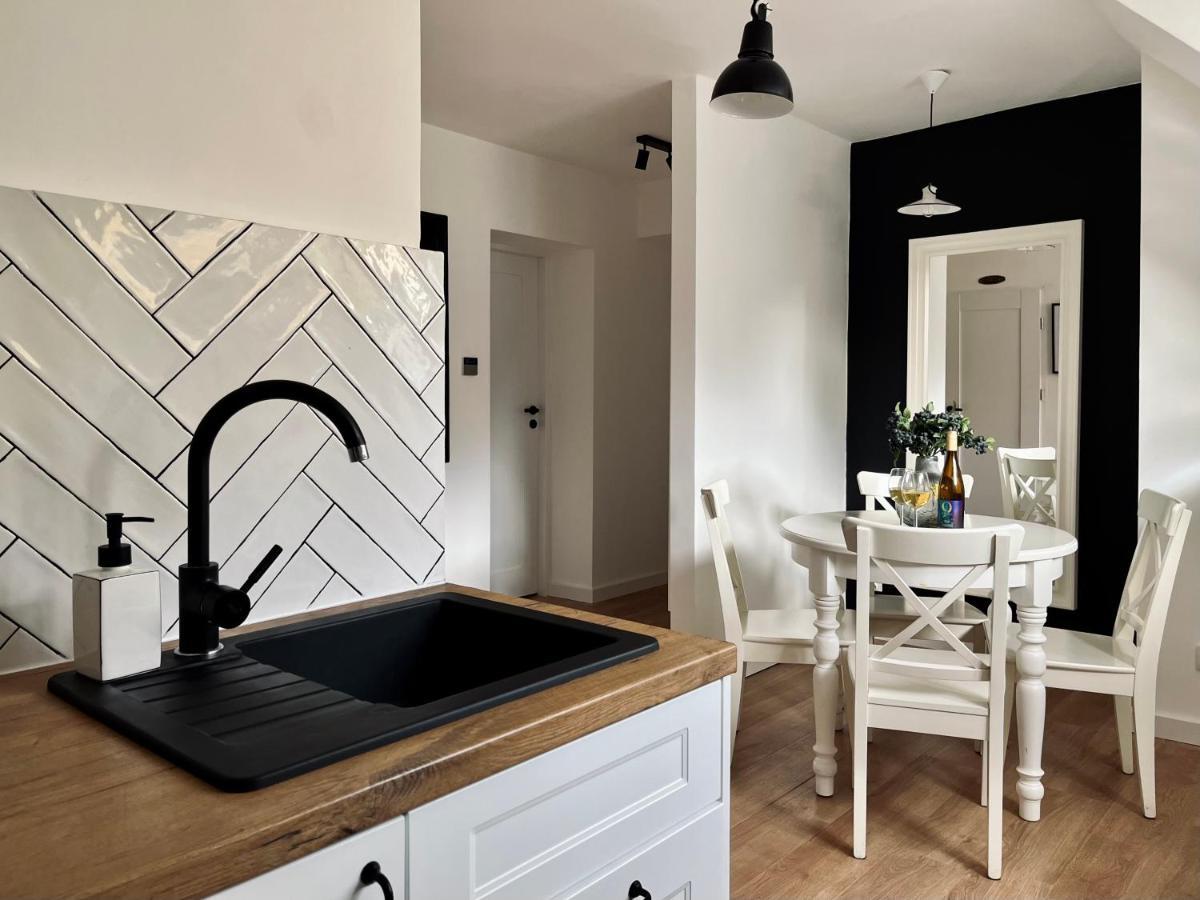 Apartament Dana Browna Jelenia Góra Exteriör bild