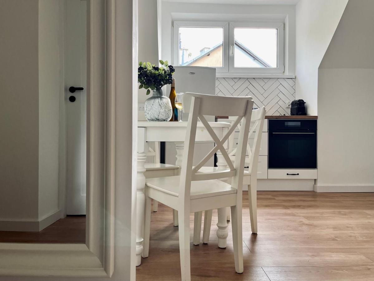Apartament Dana Browna Jelenia Góra Exteriör bild